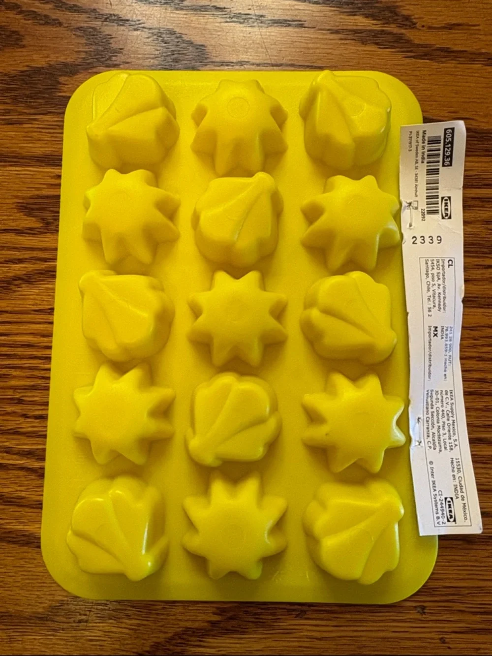 NWT IKEA SURSOT Ice Cube Tray for Star and shell shaped ice cubes for beverages